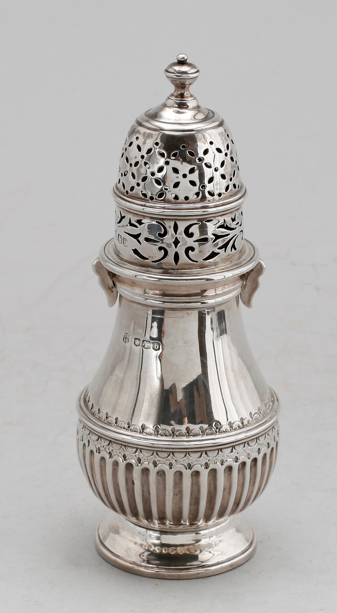 STRÖARE, silver, Sheffield 1919. Vikt ca 193 g.