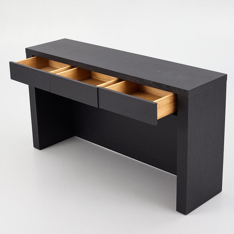 Helene Hennie, sideboard, "Chevely", Slettvoll.