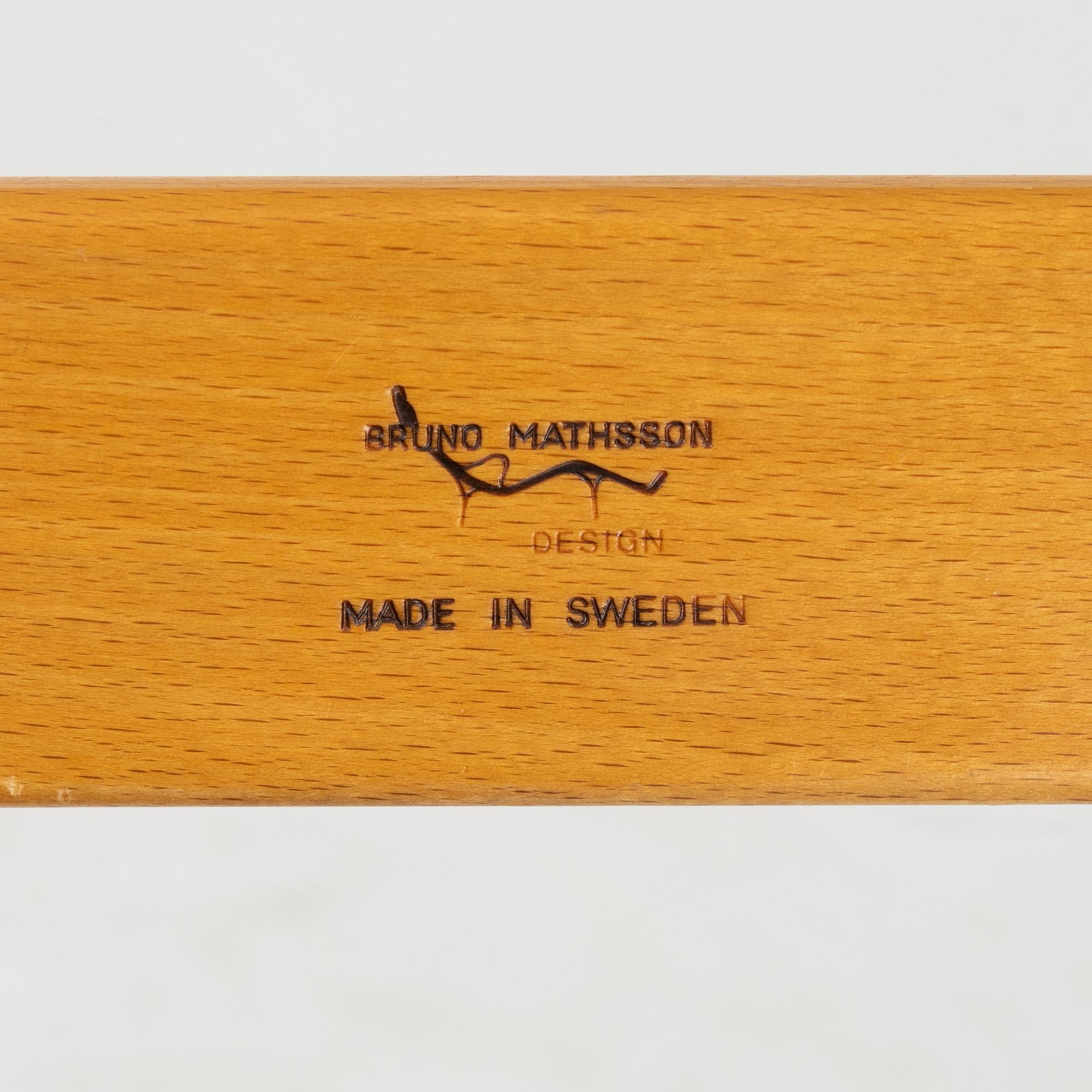 Bruno Mathsson, an 'Eva' armchair, Firma Karl MAthsson, Värnamo, mid 20th century.
