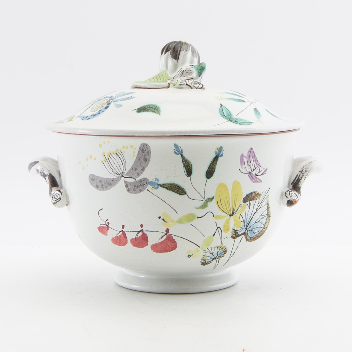 Stig Lindberg, covered bowl Gustavsberg porcelain mid-20th century.