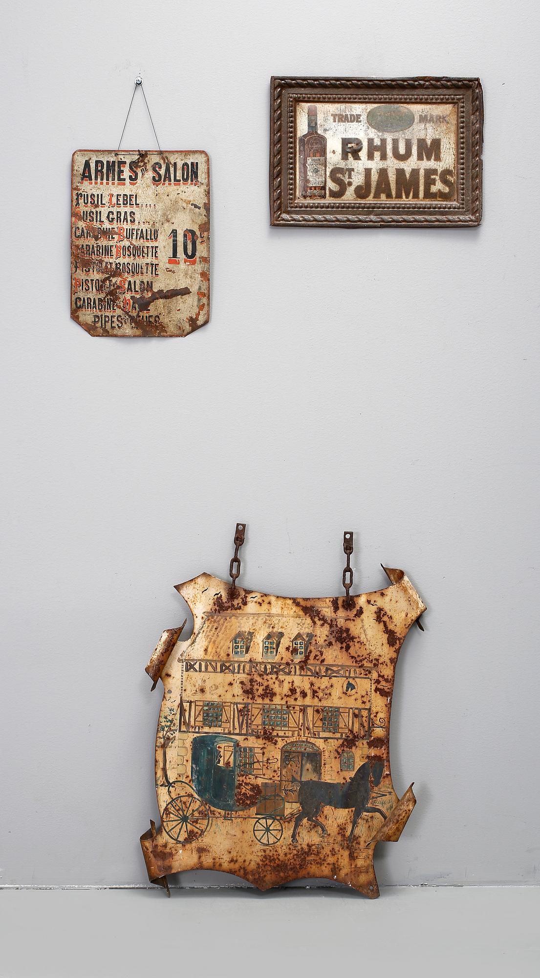 BUTIKSSKYLTAR / REKLAMSKYLTAR, 3 st, 1900-tal.