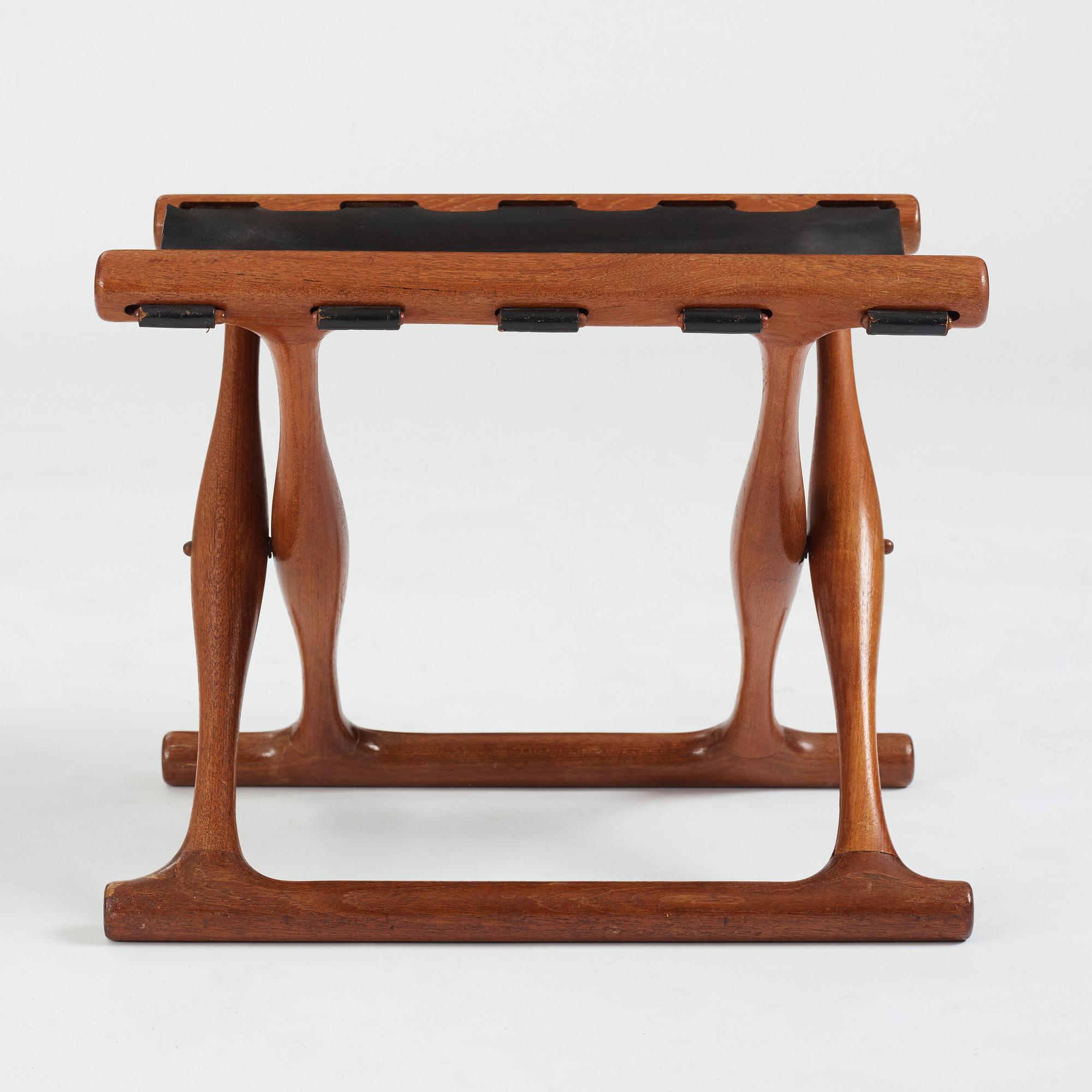 Poul Hundevad, a "Guldhøj" teak and leather Folding Stool for Vamdrup, Denmark 1960's.