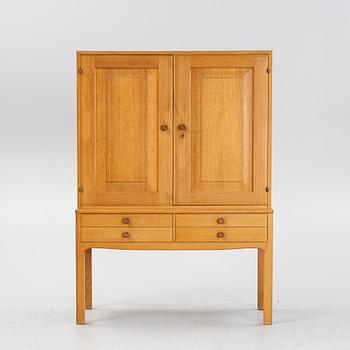Carl Malmsten, an 'October' oak cabinet, second part of the 20th Century.