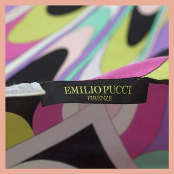 SCARF & SJAL, Emili Pucci.