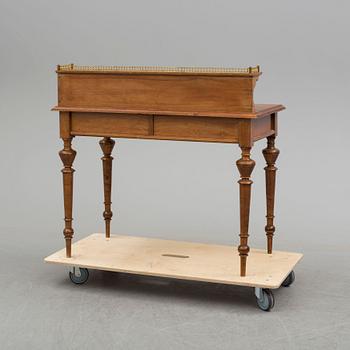 A late 19th century writing desk.