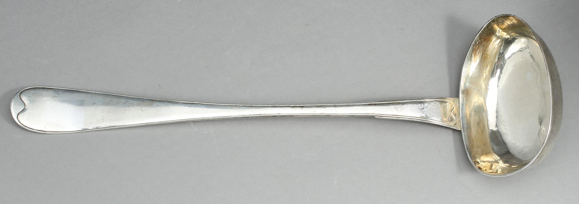 SOPPSLEV OCH RAGUSKED, silver, Johan Abraham Hallard, Stockholm 1794 och Carl Petter Åberg, Arboga 1798. Ca 302 gram.