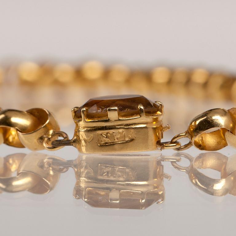 HALSKED, 20K guld, citrin. Nils Petter Forsberg Haparanda 1840. Vikt 12,6 g.