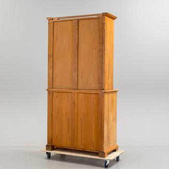 A late 19th century display cabinet.