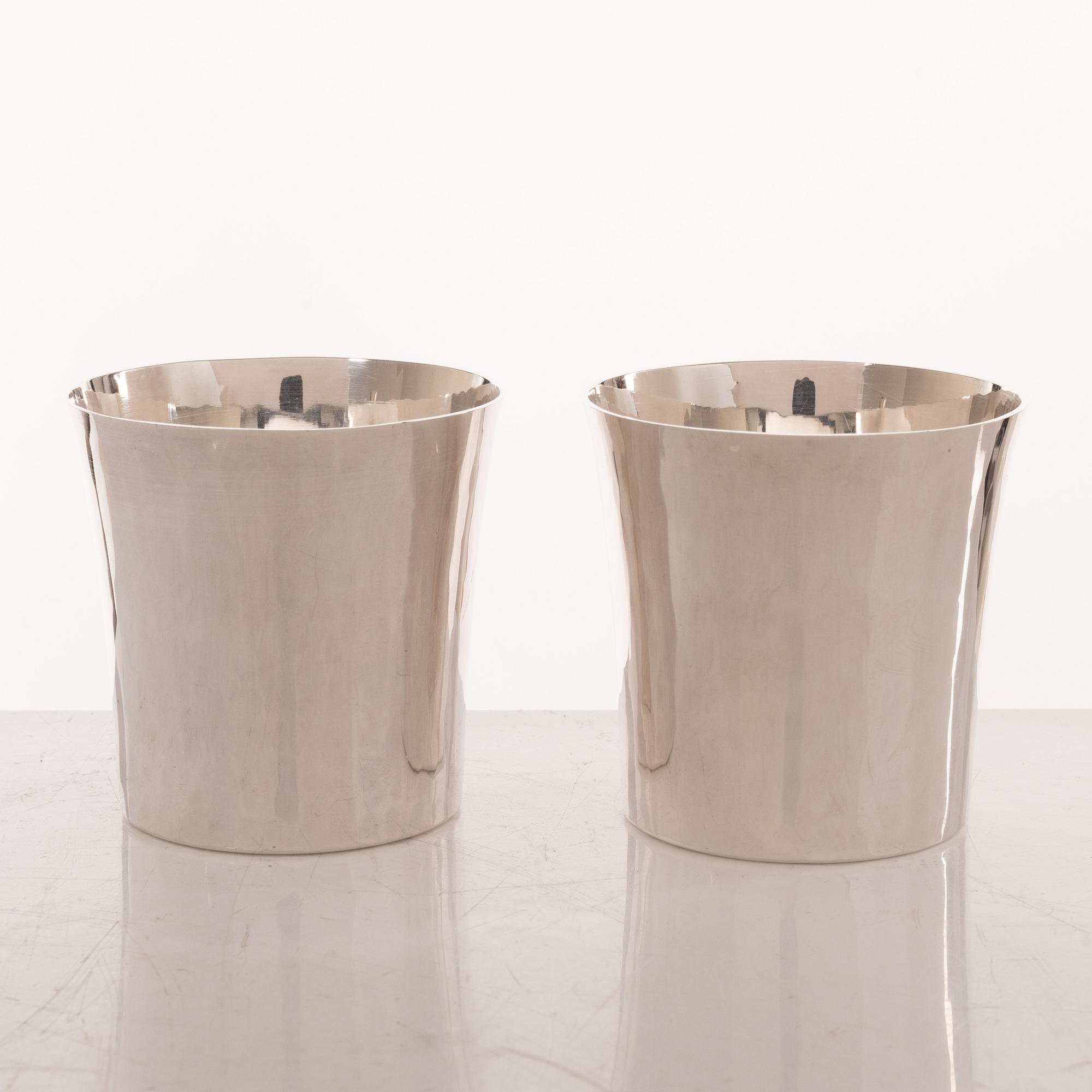 Eric Löfman, A set of twelve silver beakers, KG Markström, Uppsala 1975.