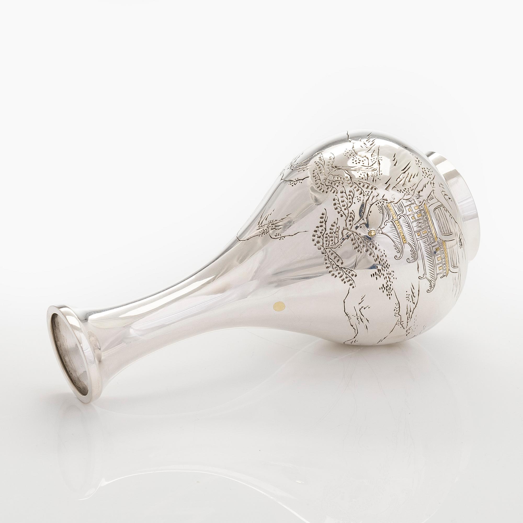 Vas, sterlinghopea jungin-leimalla, Japani todennäköisesti Taishō-kaudelta.