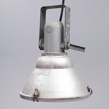 INDUSTRILAMPA, Appleton Electric Company, Chicago USA. Höjd 47 cm.