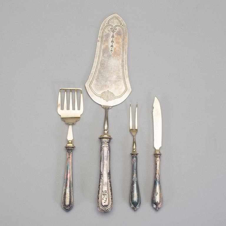 BESTICK, 15 st, silver. Östeuropa, 1900-talets början. Vikt ca 270 gram.