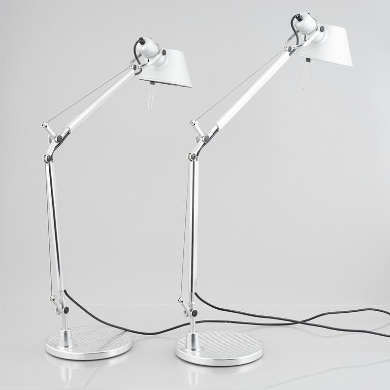 Michele De Lucchi & Giancarlo Fassina, bordslampor, ett par, "Tolomeo", Artemide, Italien.