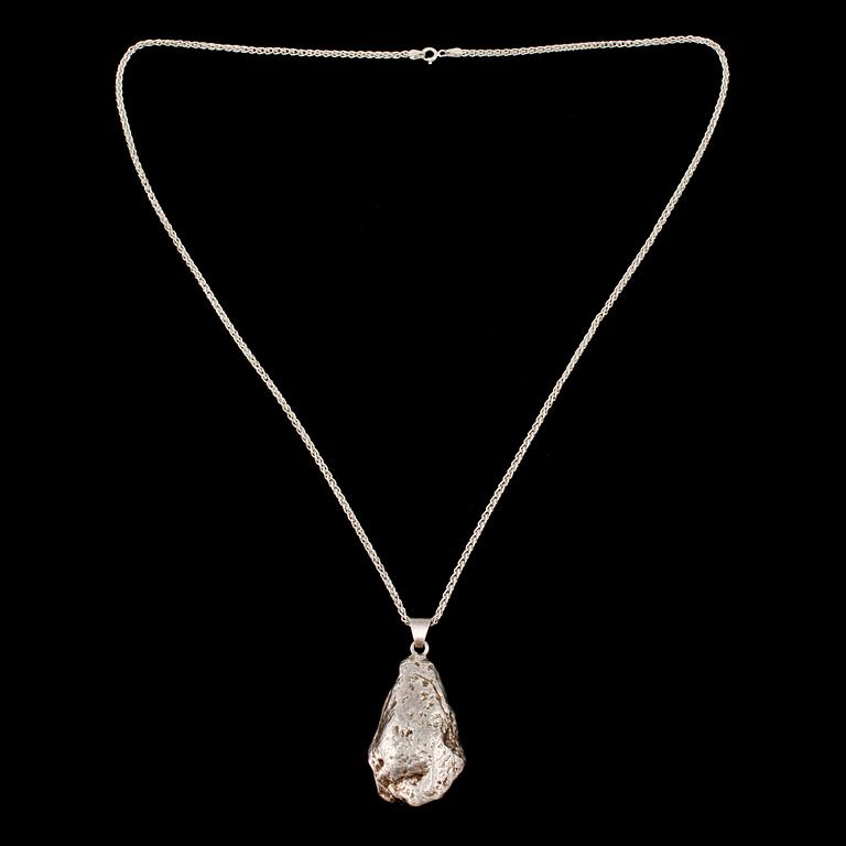 HÄNGE, silver, stämplad RCN, Halmstad, 1976. Vikt 49 g.