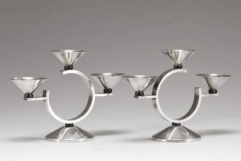 LJUSSTAKAR, ett par, nysilver, art decostil, märkt N.F.S.