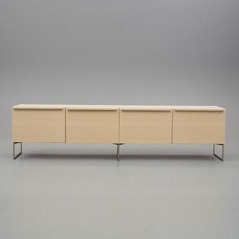 SIDEBOARD, "Porro", Piero Lissoni, modern tillverkning.
