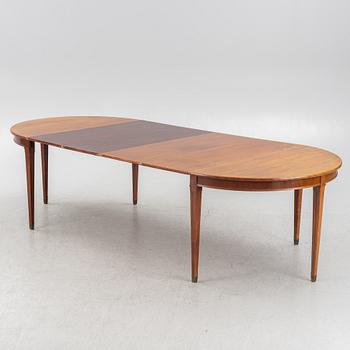 Dining table, Gustavian style, first half of the 20th century.