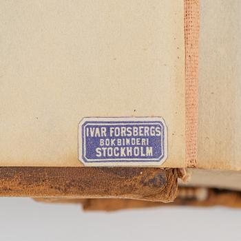 Three volumes of 'Svenska fåglar' by the von Wright brothers, printed at A.Börtsells Tryckeri AB, Stockholm, 1924-29.