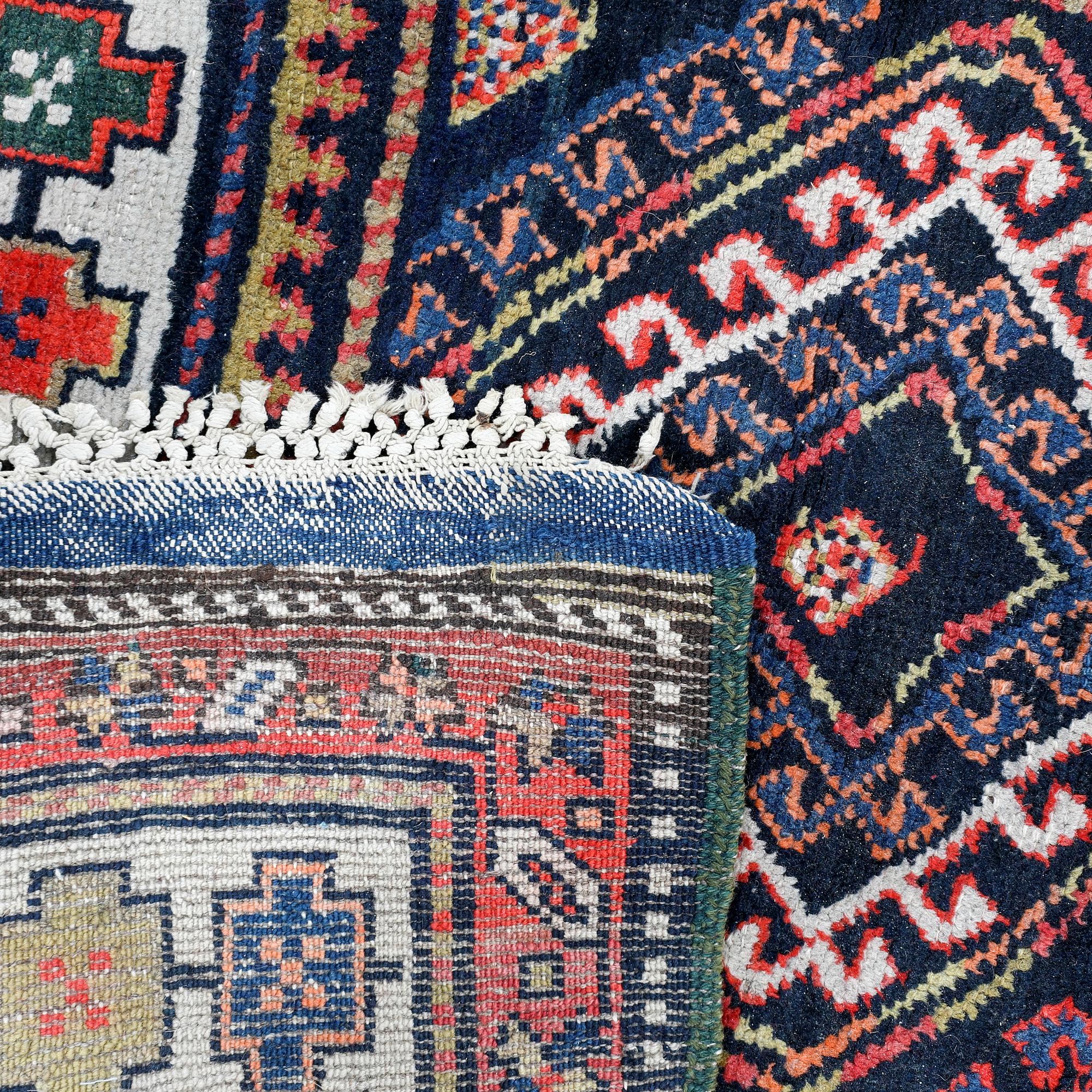 Matta ´Kaukasisk galleri omkring 1900 ca 360x123 cm.