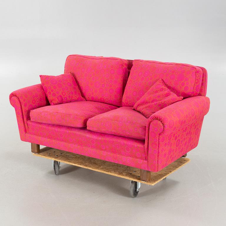 A sofa attributed to Inge Andersson for Bröderna Andersson from the second half of the 20th century.