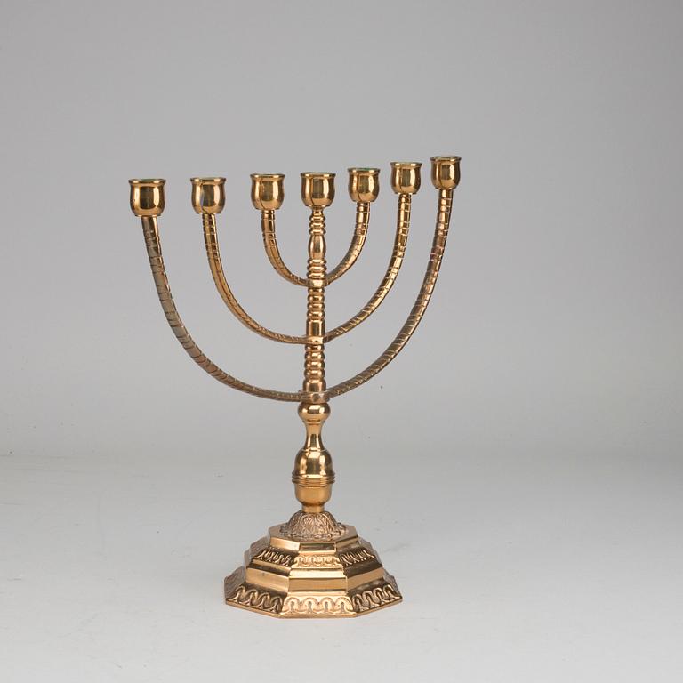 A BRASS MENORA CANDELABRA SECOND HALF OF 20TH CENTURY.