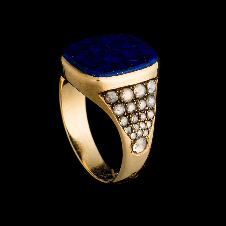 RING, 14K guld (56), lapis lazuli, rosenslipade diamanter. Vikt ca 5,5 g.