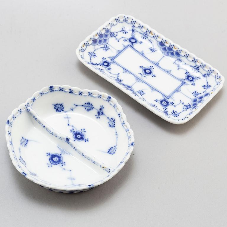 A 26-piece porcelain 'Blue Fluted' full lace tea service, Royal Copenhagen, Denmark.