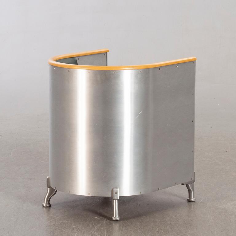 Mats Theselius, fåtölj, "Aluminium", Källemo, formgiven 1990.