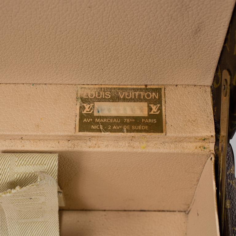 RESVÄSKA, Louis Vuitton.