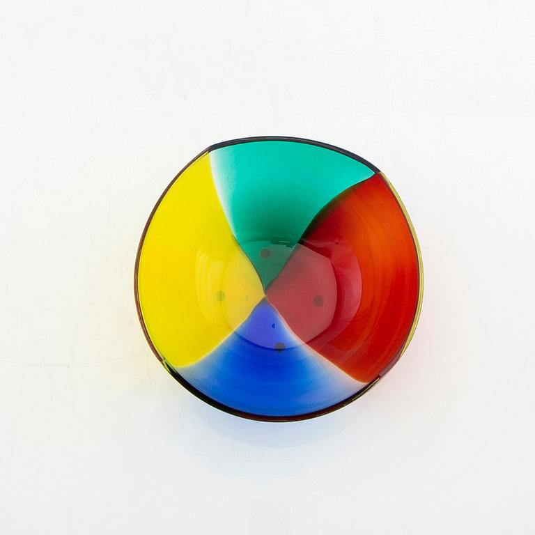 Berit Johansson, bowl signed and dated '91.