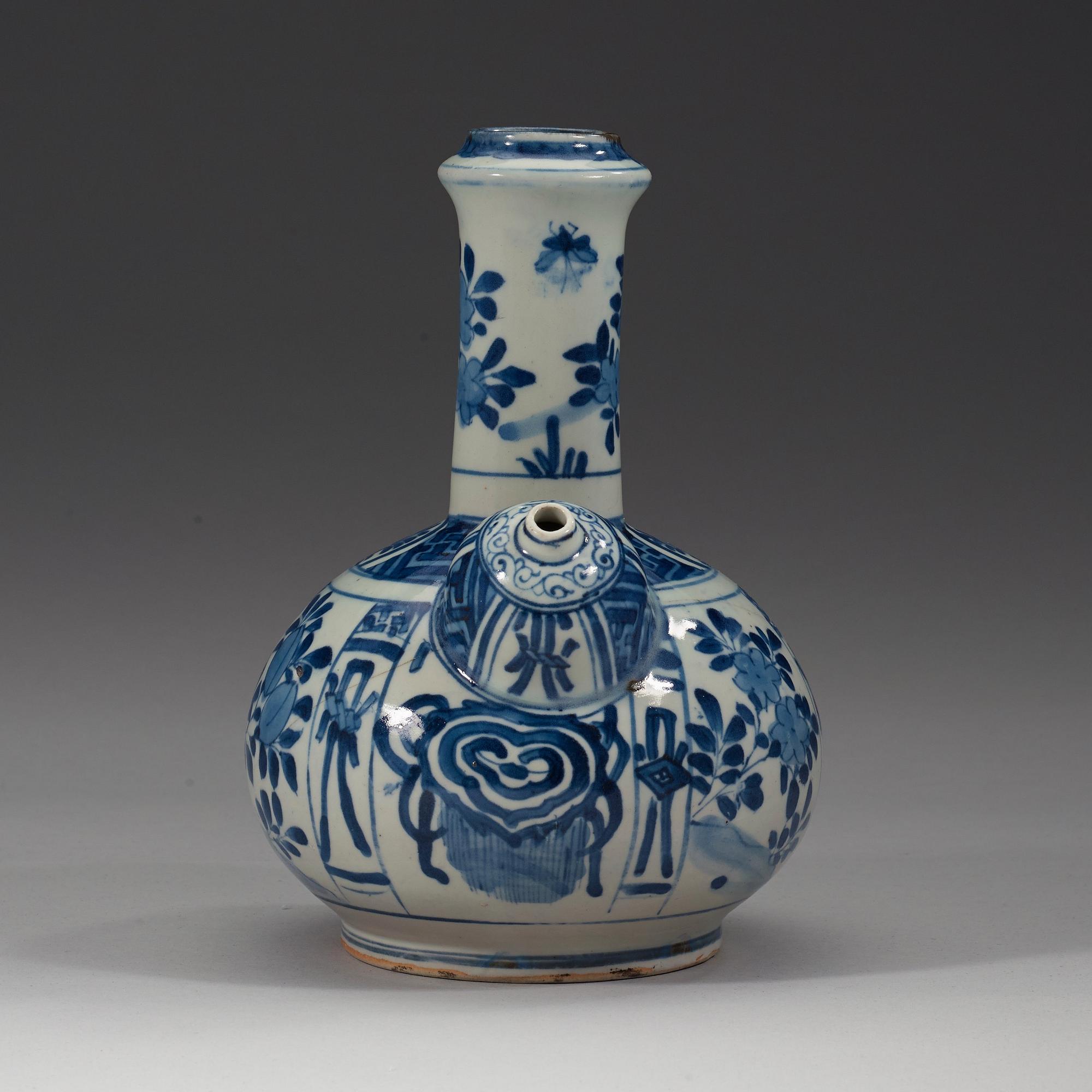 KENDI, porslin, Mingdynastin, Wanli (1573-1619).