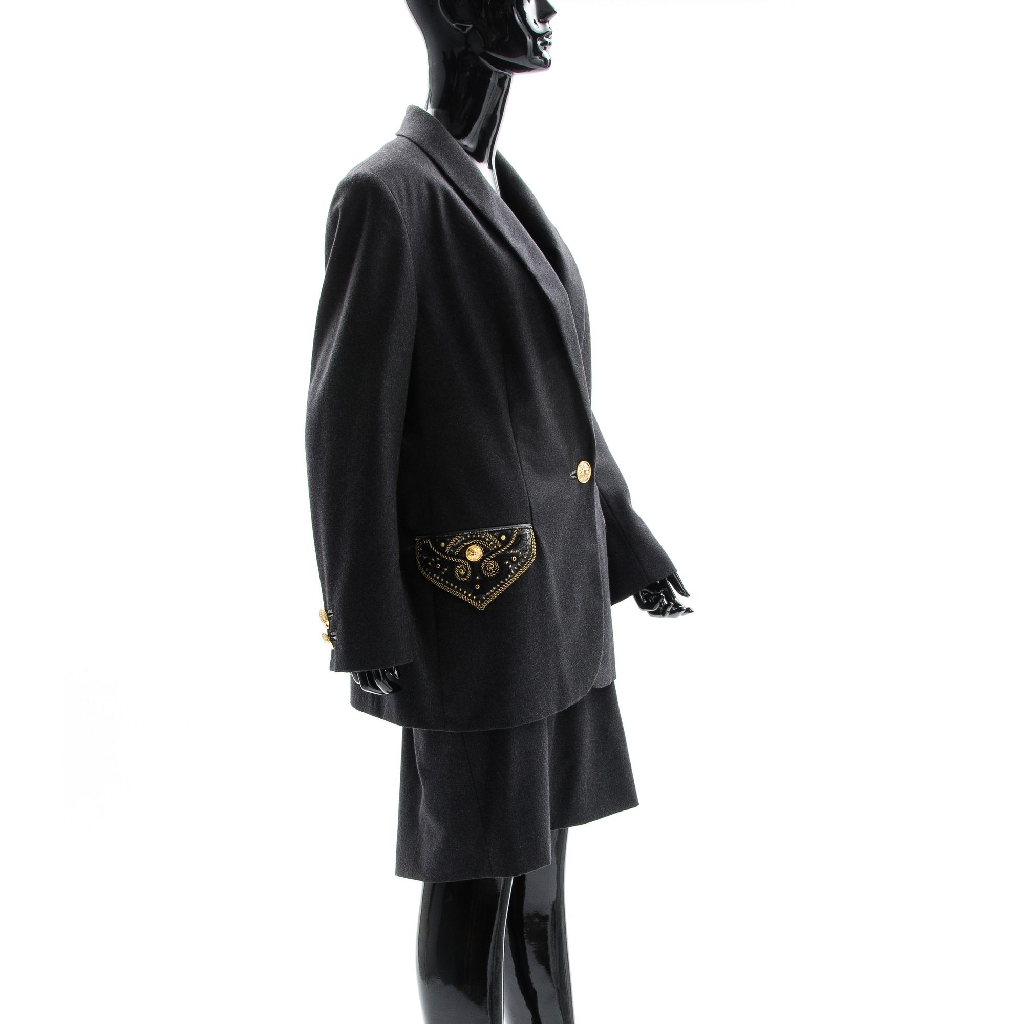 DRÄKT, tvådelad, Versace, storlek 42.
