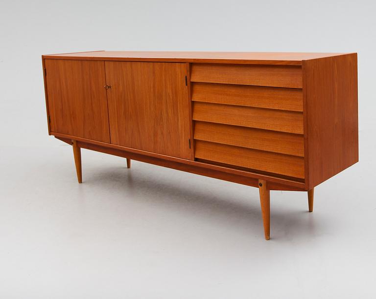 SIDEBOARD, 1900-talets andra hälft.