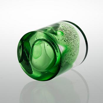 OIVA TOIKKA, A VASE. Signed Oiva Toikka Nuutajärvi Notsjö.