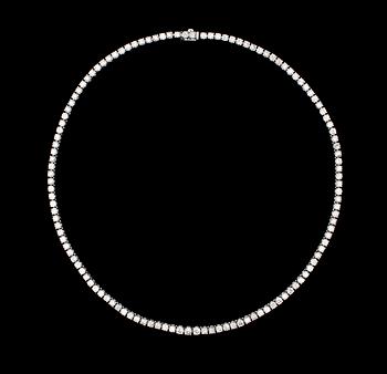 1184. A brilliant cut diamond necklace, tot. 15.85 cts.