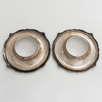 Carl Johan Tegelsten, A pair of Neo-Rococo silver champagne coolers/ vases, maker's mark of Carl Johan Tegelsten, Saint Petersburg 1849.