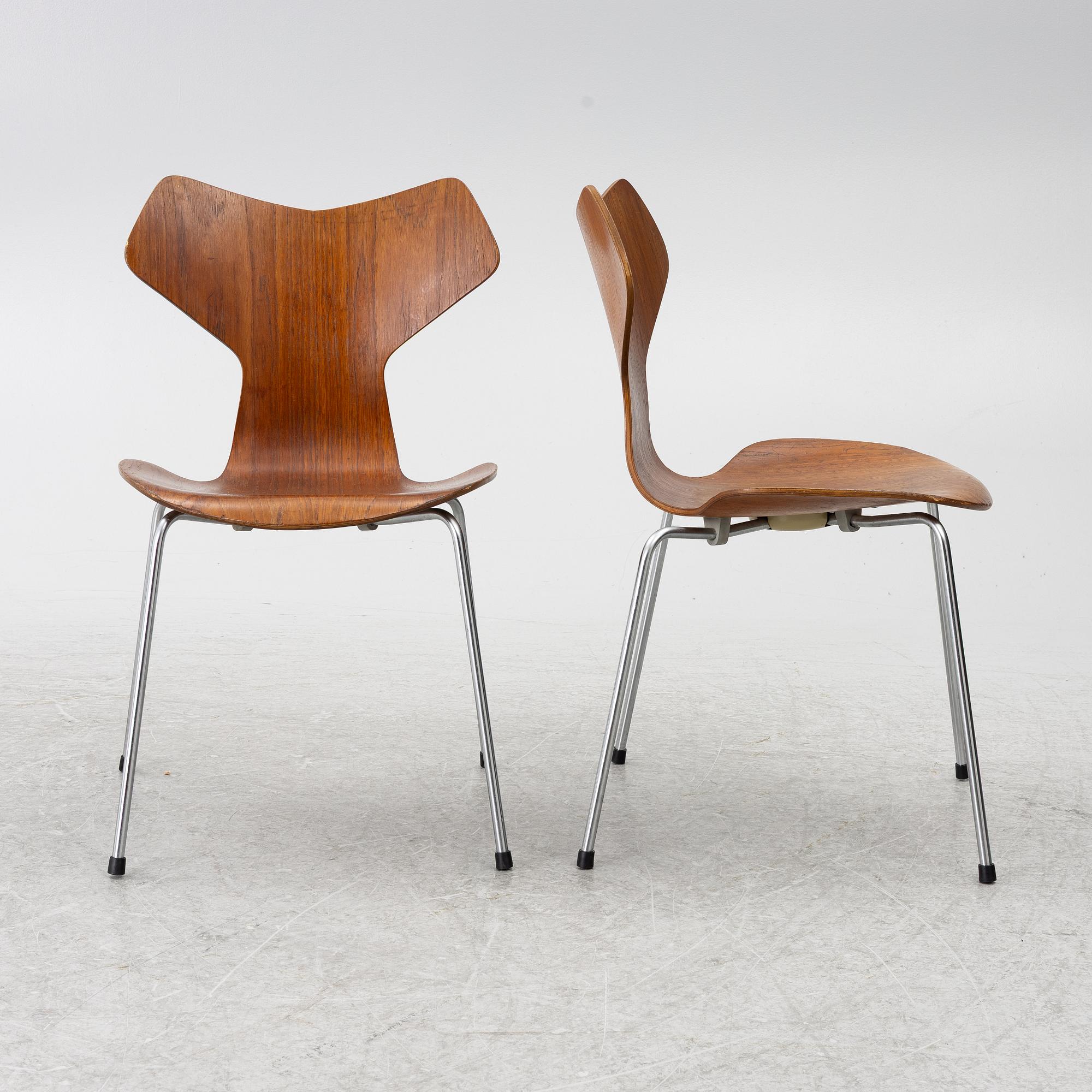 Arne Jacobsen, Chairs, 5, “Grand Prix”, Fritz Hansen,