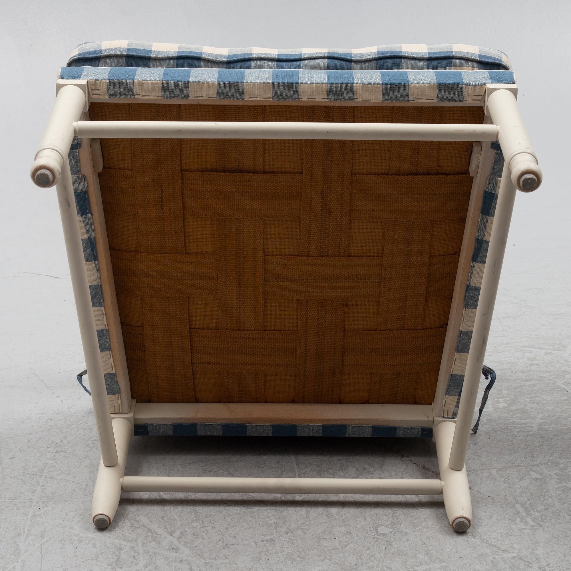 Karmstolar ett par, gustaviansk stil, s.k. Gripsholmsfåtöljer, ett par.