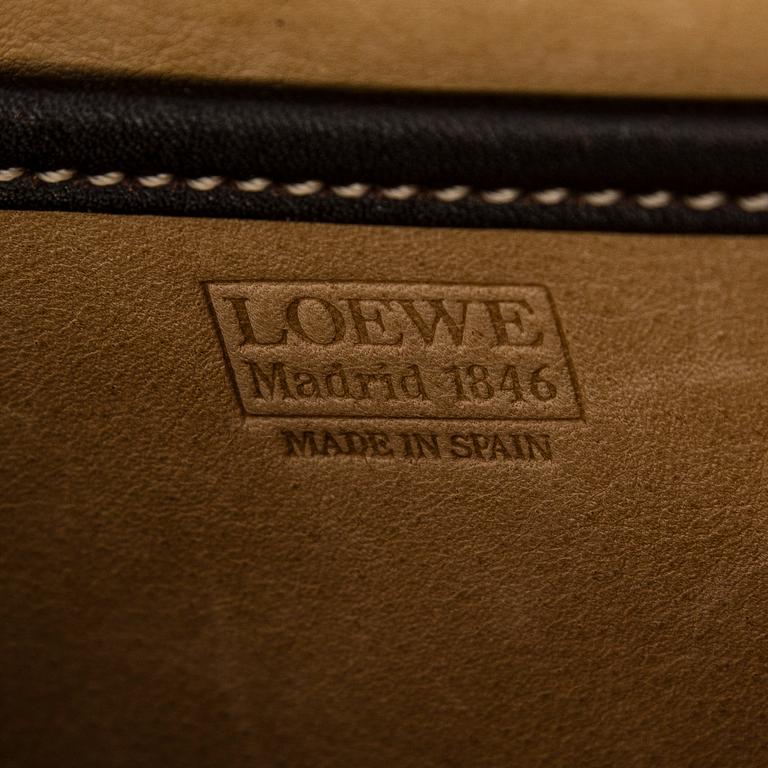 Loewe, väska.