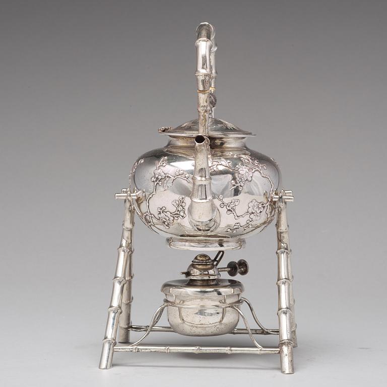 KANNA med LOCK på RECHAUD, silver. Luen Wo, Shanghai, omkring 1880-1925.