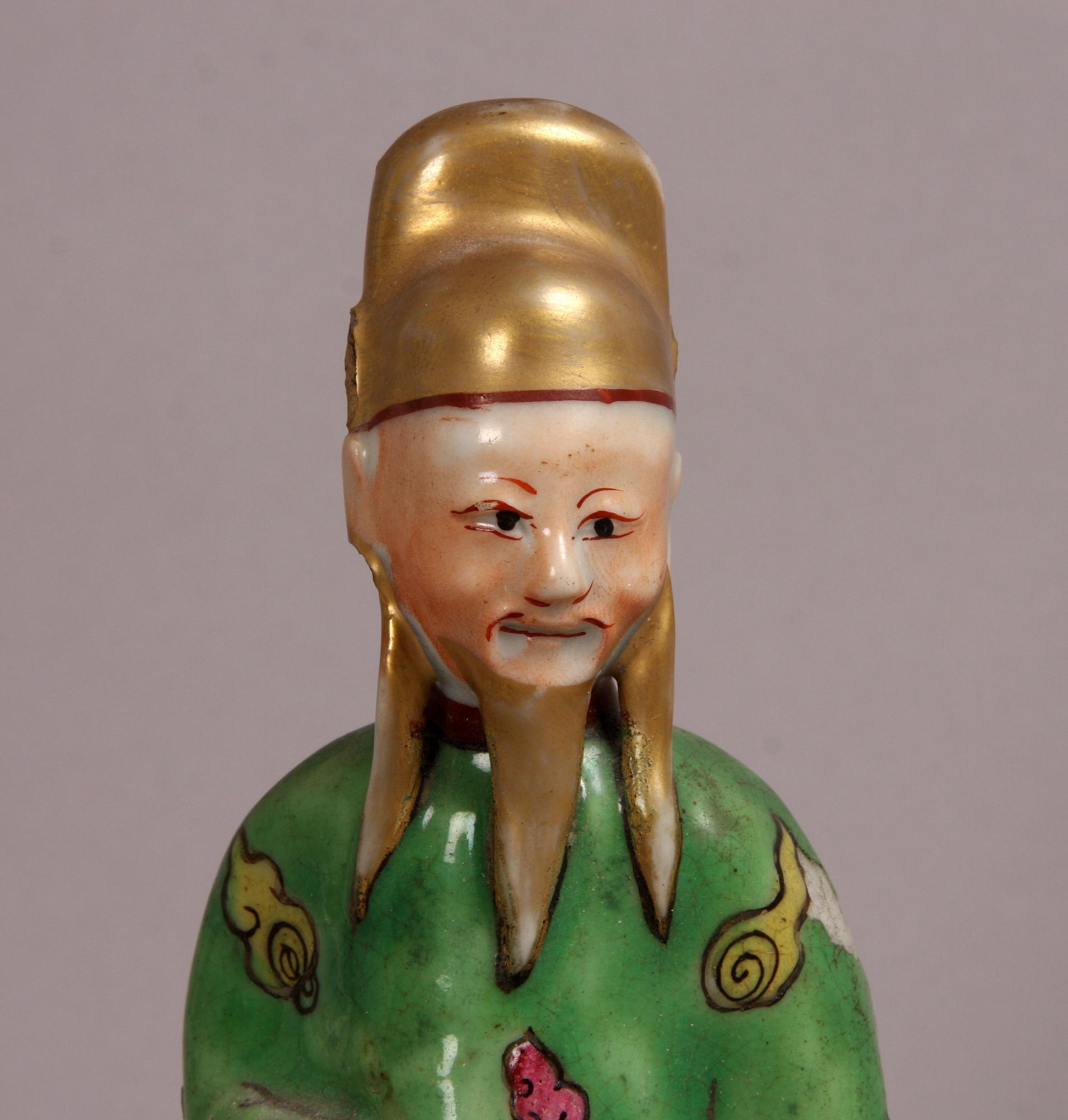 FIGURIN, porslin. Qing, 1800-talets andra hälft.
