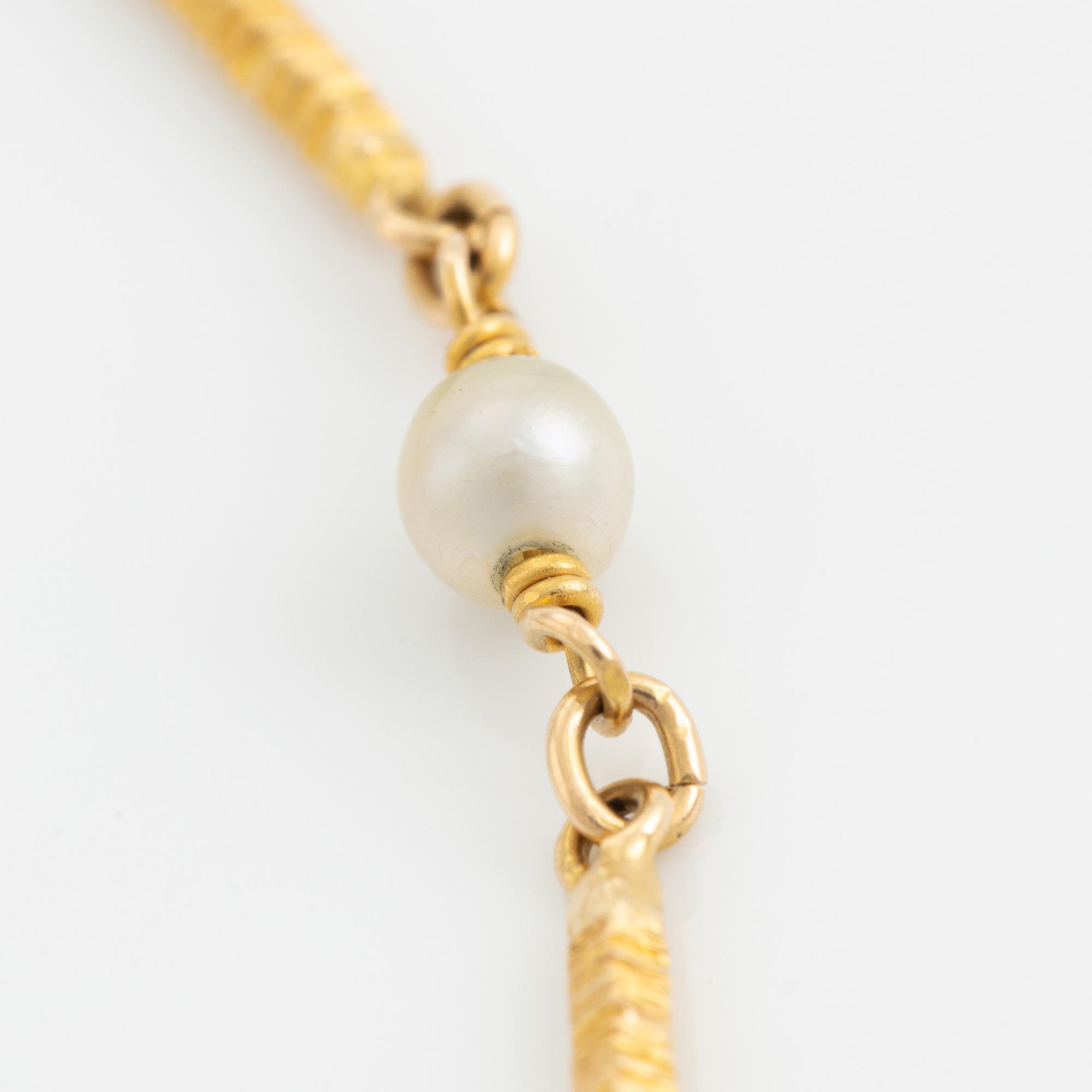 14K gold and pearl bracelet and necklace.