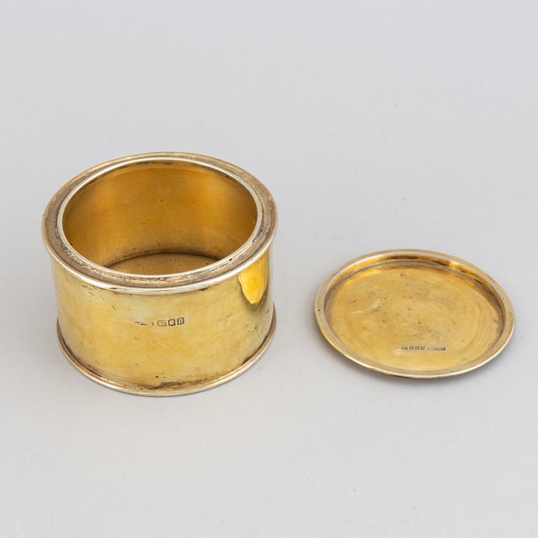 Asprey & Co Ltd, a gilt silver box, London 1917 and with swedish import marks.