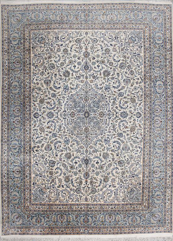 MATTA, semiantik/old Keshan, ca 425x305 cm.