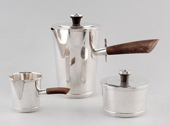 KAFFESERVIS, 3 del, silver, Stockholm 1940-tal. Vikt ca 693 g inkl. handtag.