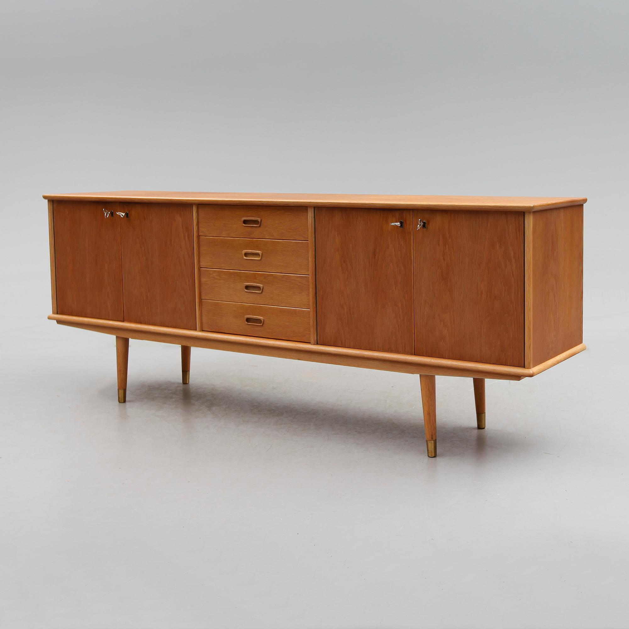 SIDEBOARD, 1900-talets andra hälft.