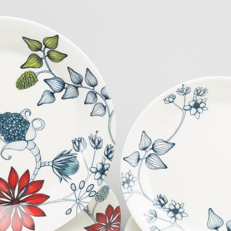 29 PCS PORCELAIN SERVICE, "Runo" Arabia,