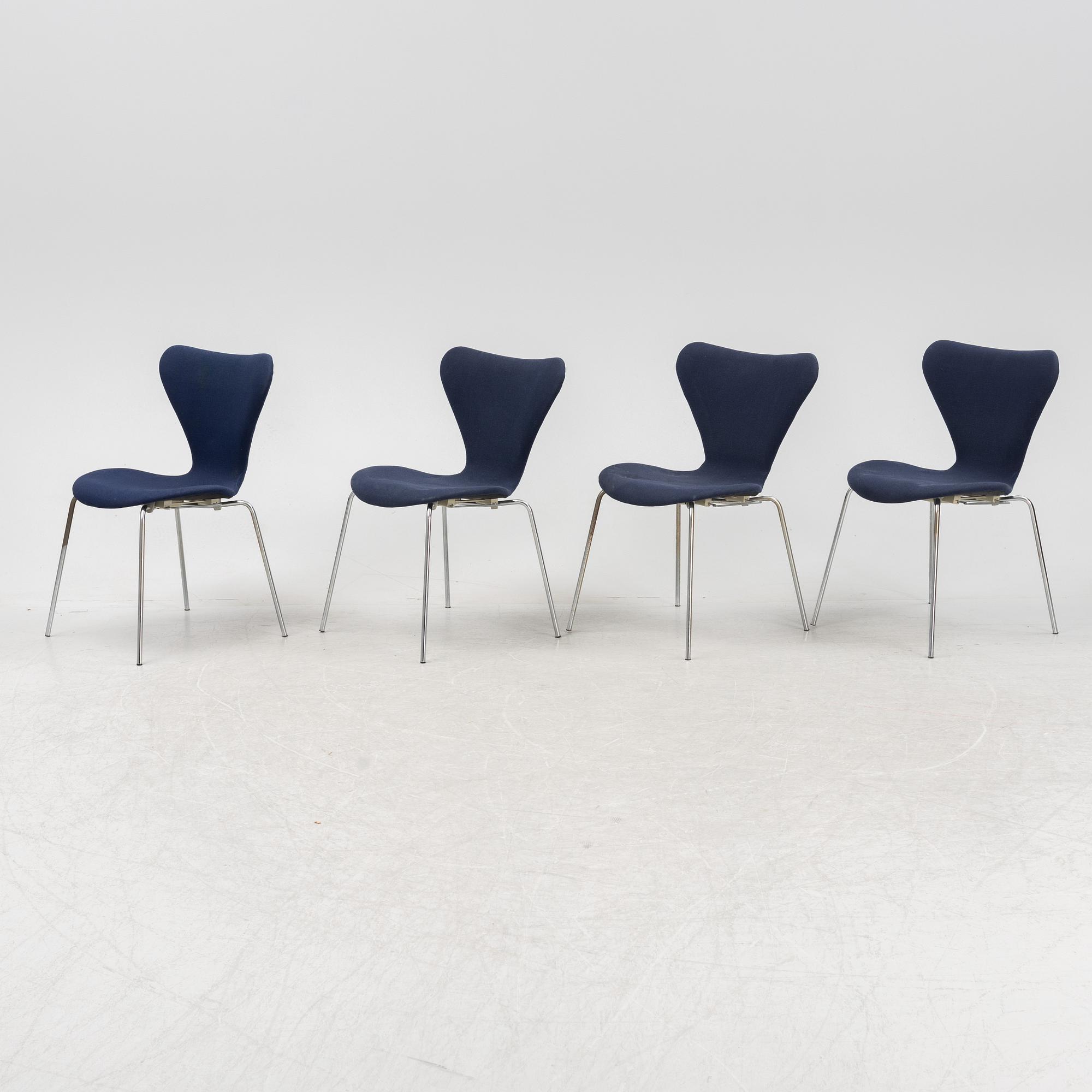 Arne Jacobsen, stolar, 4 st, "Sjuan", Fritz Hansen, Danmark, 1970-tal.