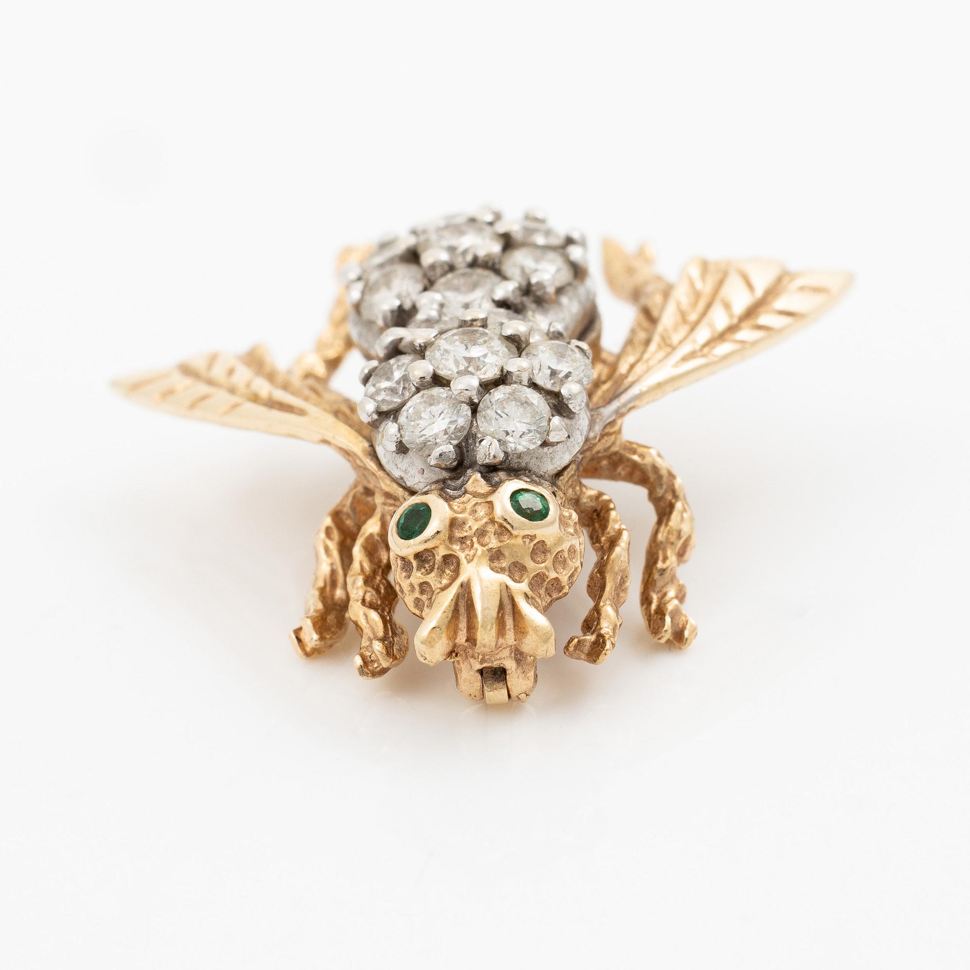Brooch in the shape of a bee, 14K gold with brilliant-cut diamonds.