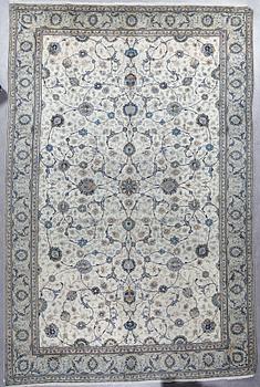 MATTA, old Keshan, ca 440x290 cm.